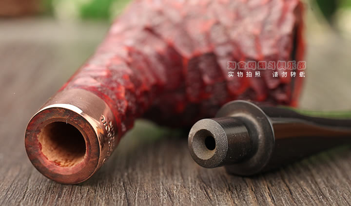 爱尔兰彼得森Peterson石楠木烟斗 2025年圣诞节纪念斗 乡土106-6