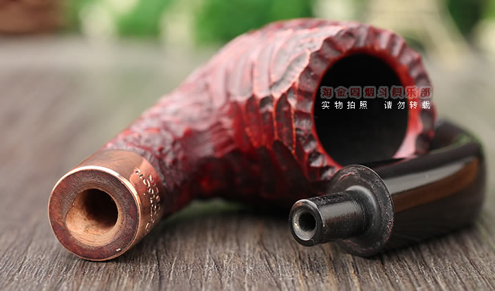 爱尔兰彼得森Peterson石楠木烟斗 2025年圣诞节纪念斗 乡土65-6